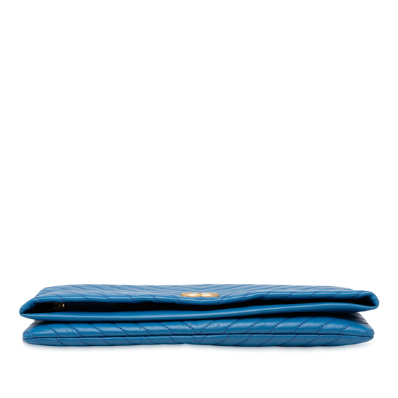 Pre-Loved Chanel CC Chevron Lambskin Fold Over Clutch - Picture 3 of 8